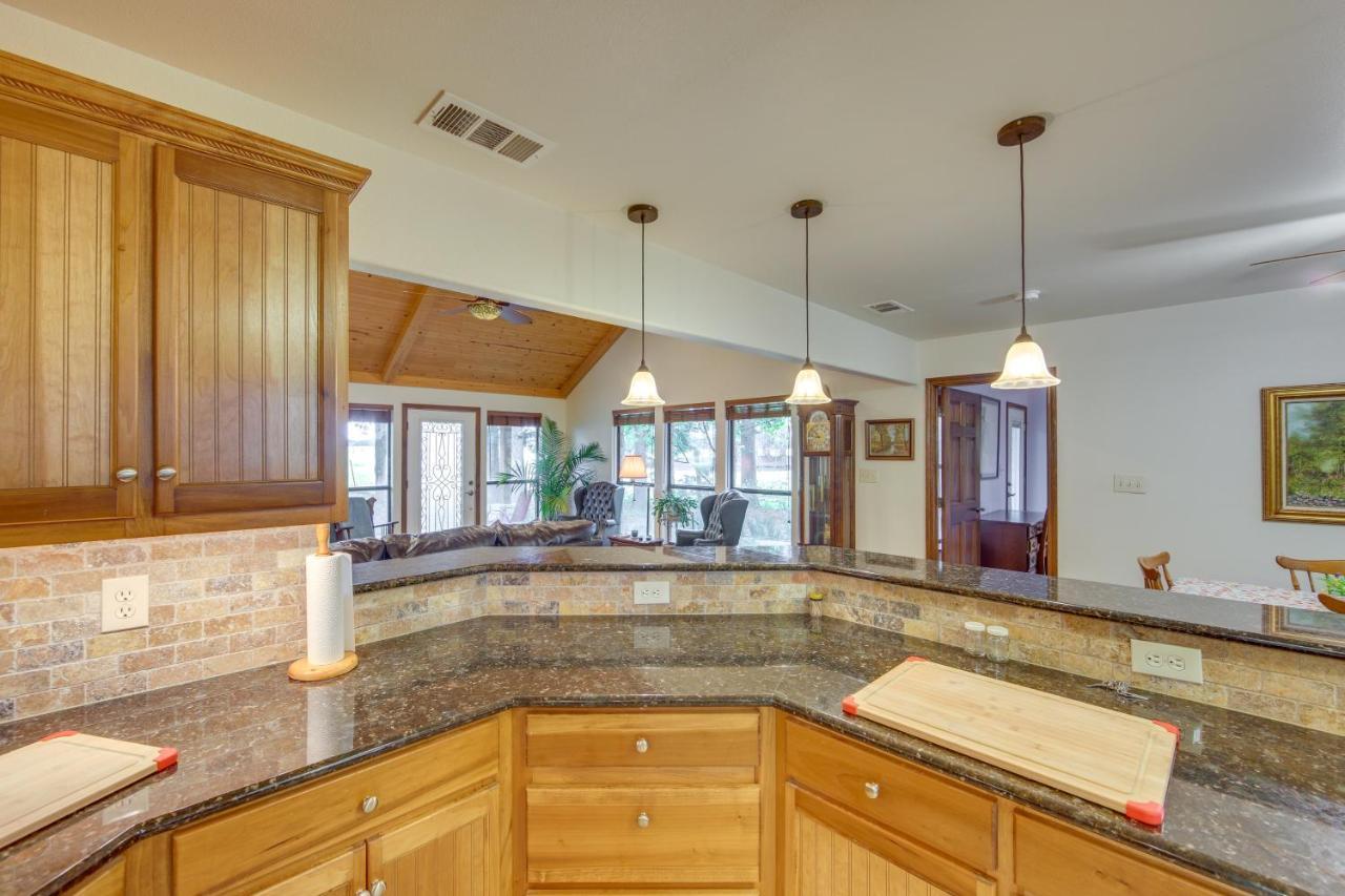 Dog-Friendly Wills Point Home With Grill On 10 Acres Canton Exterior photo